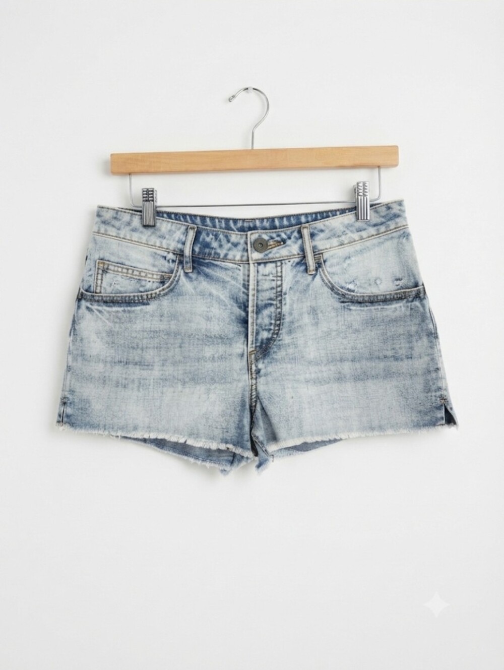 James Perse 5 Pocket Vintage Cotton  Distressed Denim Shorts Size 26